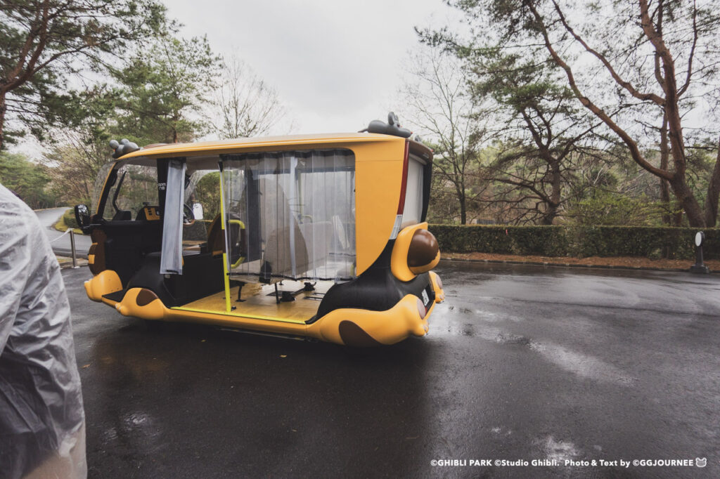 【著者撮影】本当に乗車できるネコバスはもののけの里とどんどこ森の間を往復しています